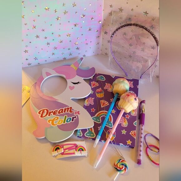🔥Unicorn 🦄Treat Set door notebook cupcake pens Lolipop necklace NWOT - Picture 11 of 11